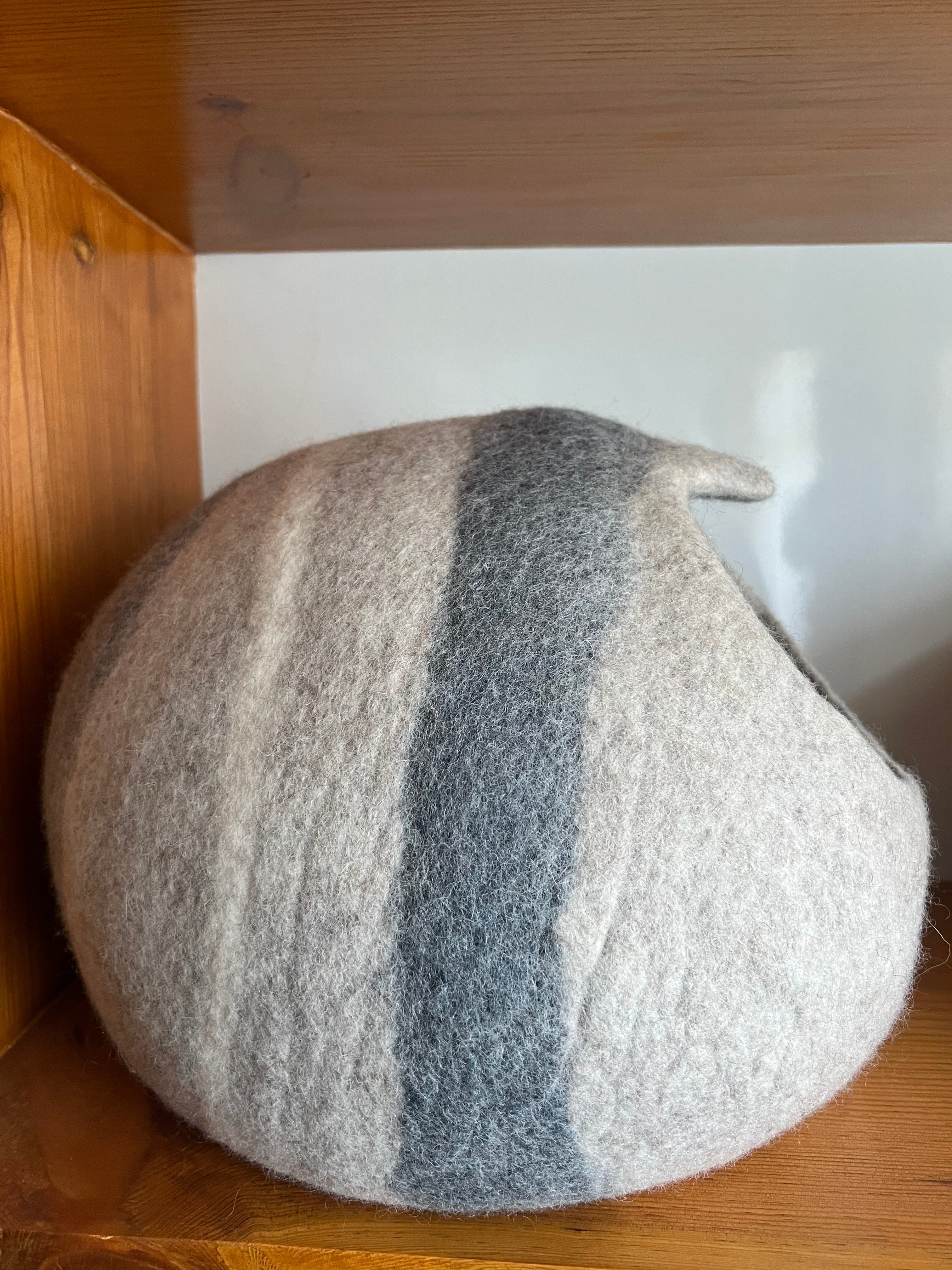 Felt Stone Cat Cave