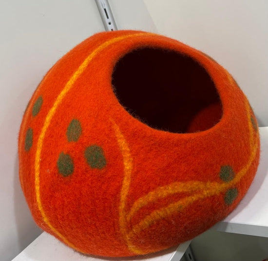 Felt cat cave bed for small cats, handmade, cozy, eco-friendly, and durable pet hideout