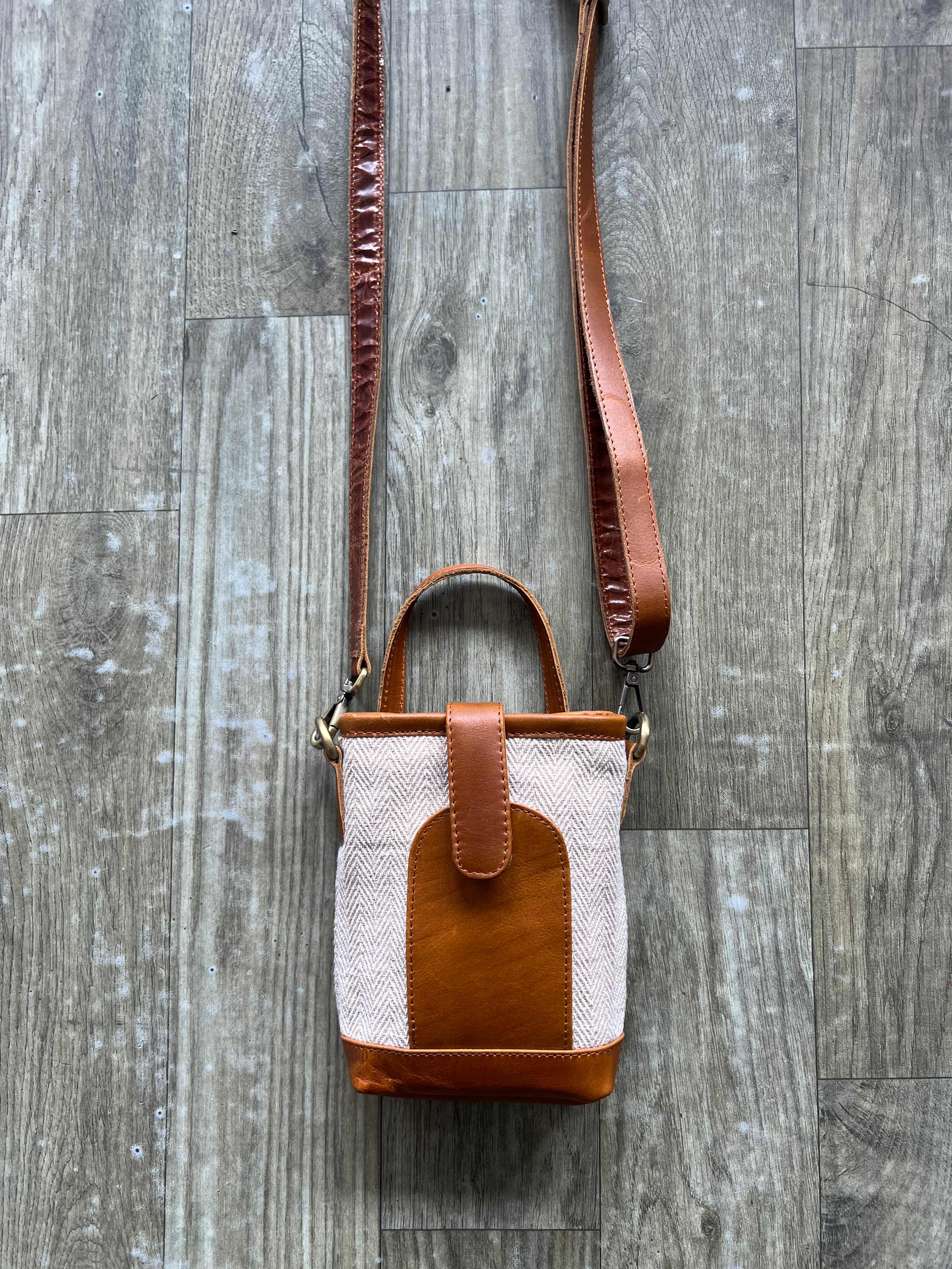 Introducing our minimalist Natural Caddy Pouch
