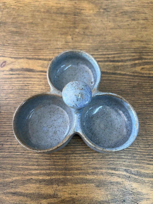 Elegant 3-in-1 ceramic sauce holder for dips, chutneys, and condiments. Food-safe, stylish, and perfect for home, restaurant, or catering. Shop now!